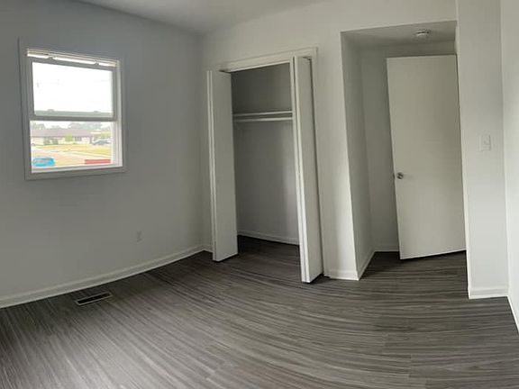 2nd image of 302 13th Ave #1