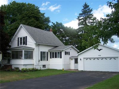 5098 N Huron St, North Rose, NY, 14516