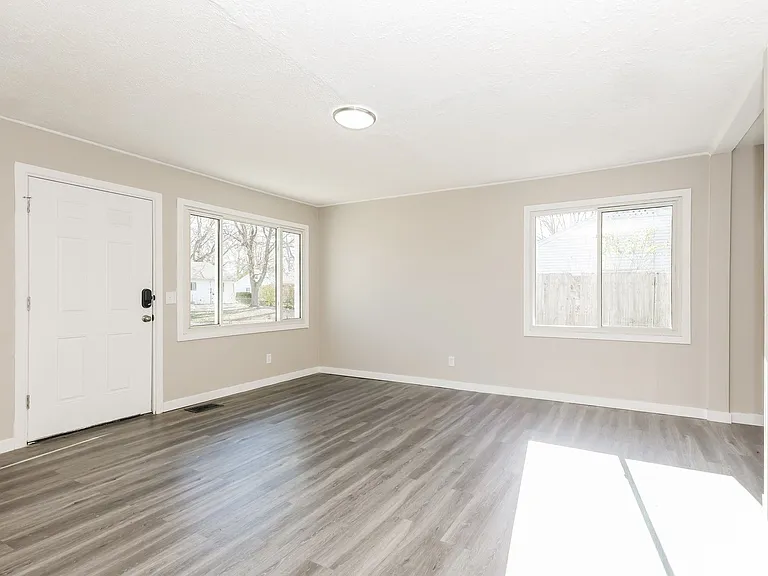 1824508_020_living_room_13321231.jpg