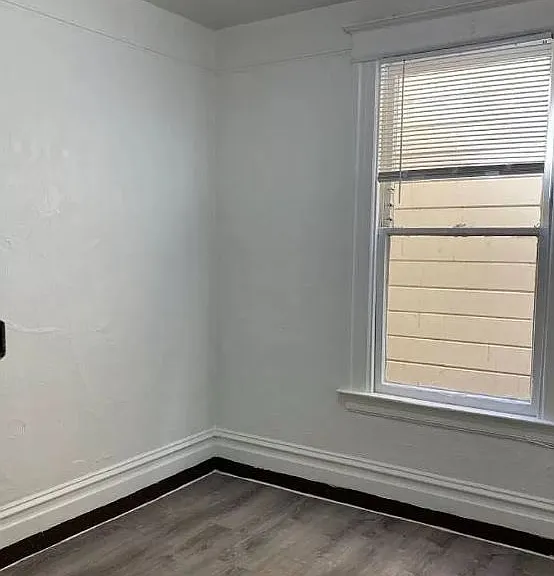 1226 Grant Avenue — Photo 2