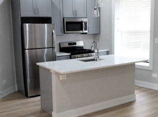 437 W Belden Ave #17, Chicago, IL 60614