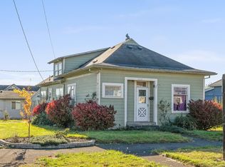 2315 8th St, Tillamook, OR 97141