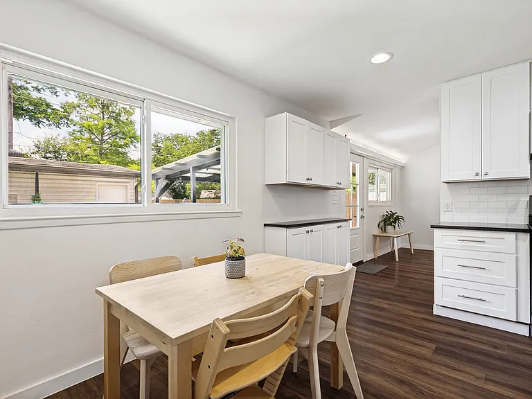 817 Kingswood Ave — Photo 11