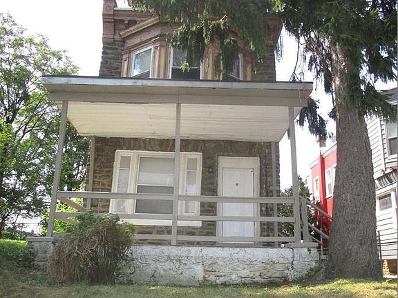 2nd image of 902 W Duncannon Ave