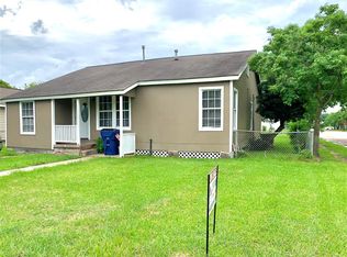 902 W 6th St, Freeport, TX 77541