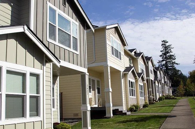 Cyrene Duplex Townhomes — Photo 13