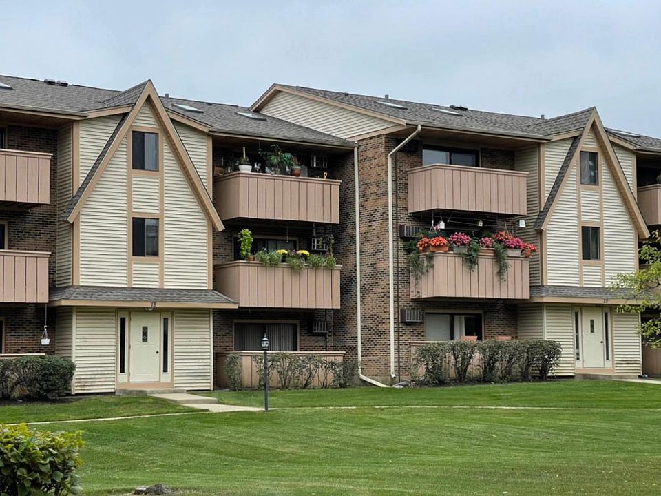 1st image of 12 Echo Ct APT 14