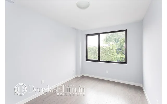 Sold by Douglas Elliman | media 18