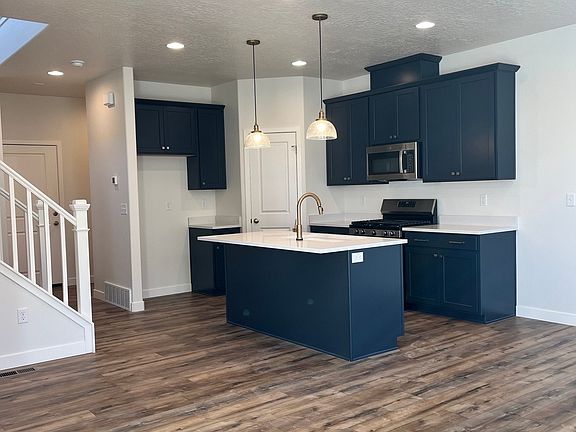 3rd image of 6828 S Mount Berry Rd #423