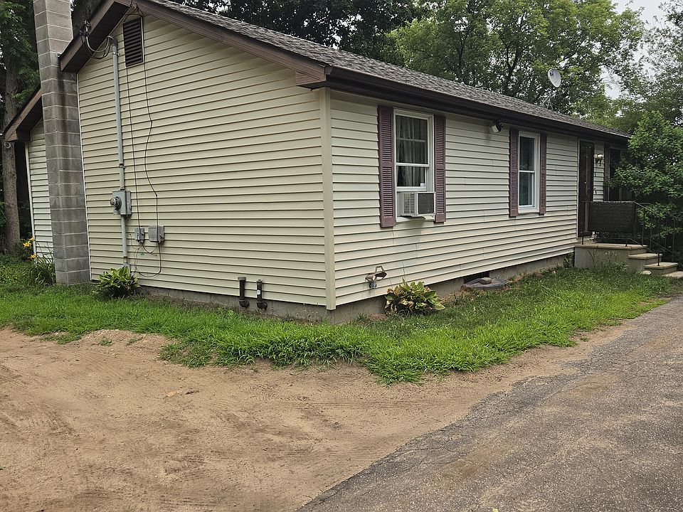 1st image of 15 Lima St