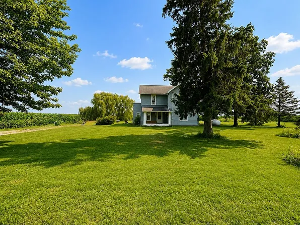 9763 Kramer Rd, Bowling Green, OH 43402