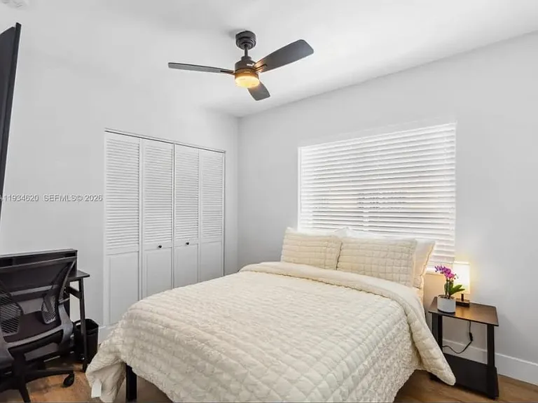 1048 NW 33rd Ave #3 — Photo 24