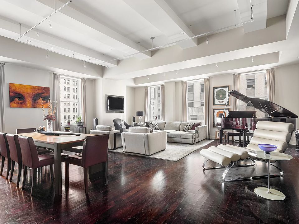 1st image of 15 Broad St APT 2200