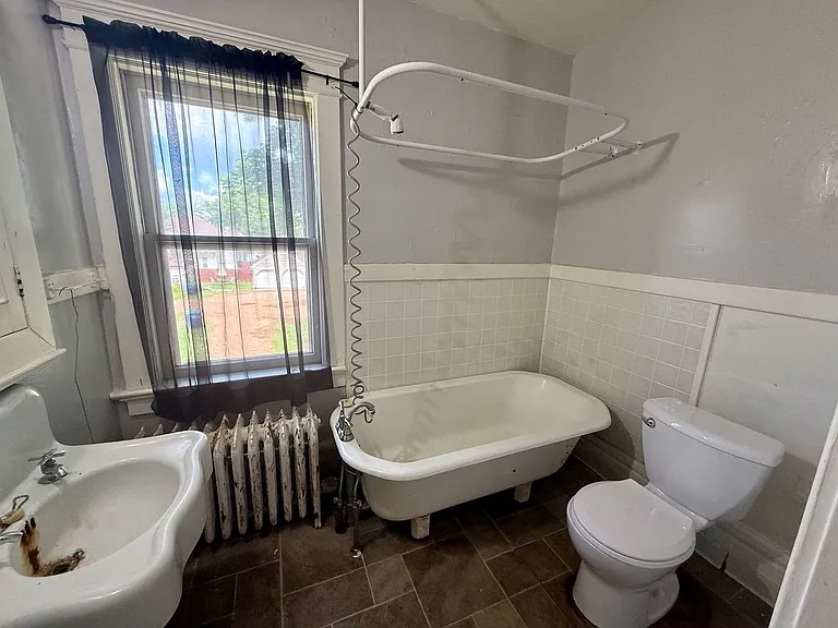 1339 Grand Ave — Photo 21
