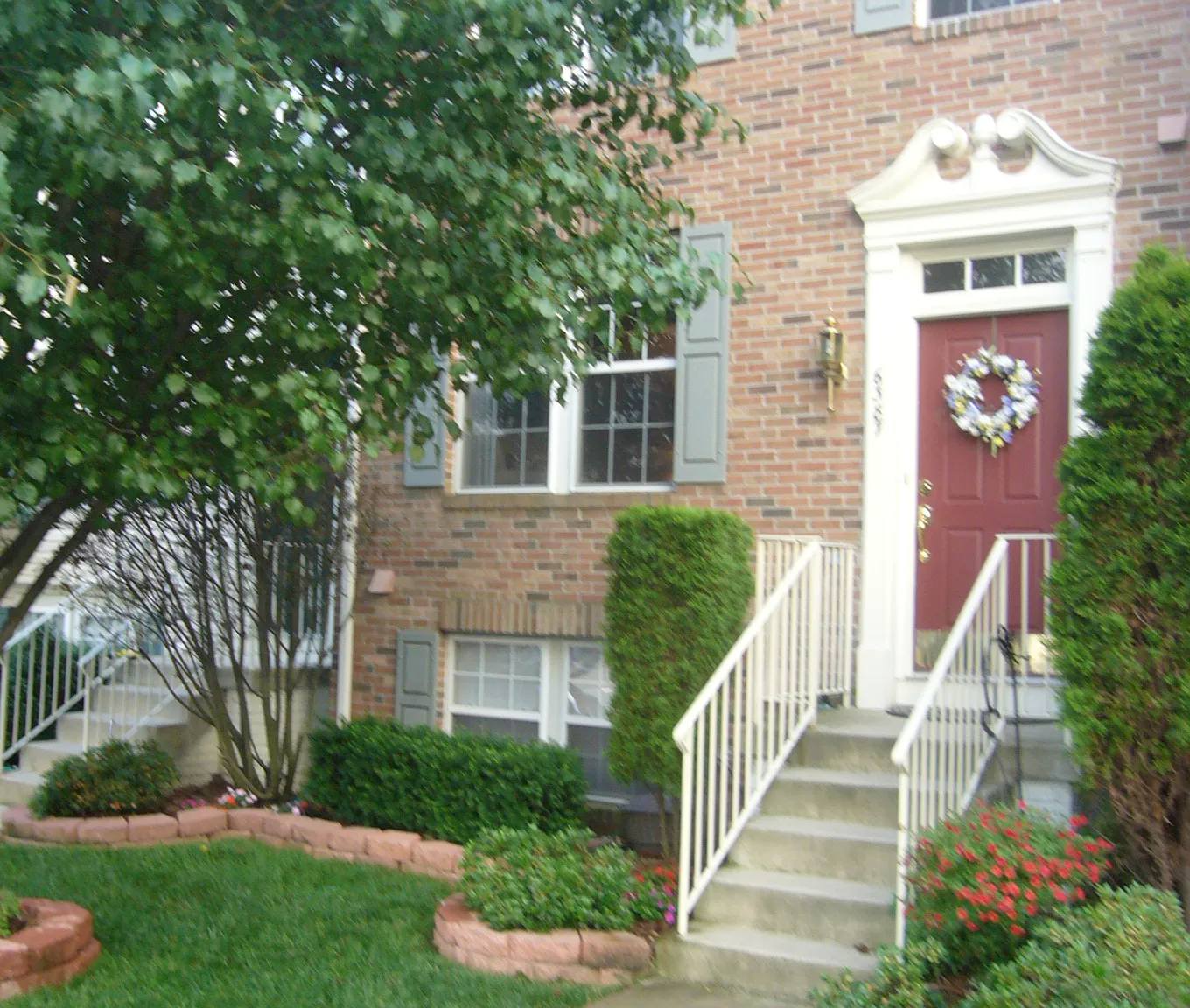 4 bed, 3.5 bath, 1260 sqft, $2,725 — Photo 1