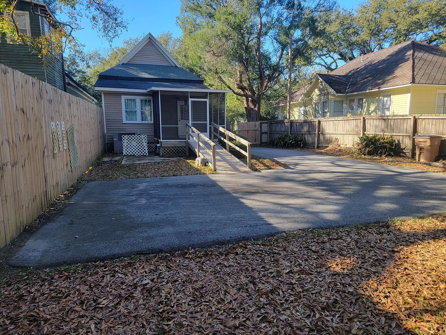 2 bed, 1.5 bath, 1265 sqft, $1,800 — Photo 4