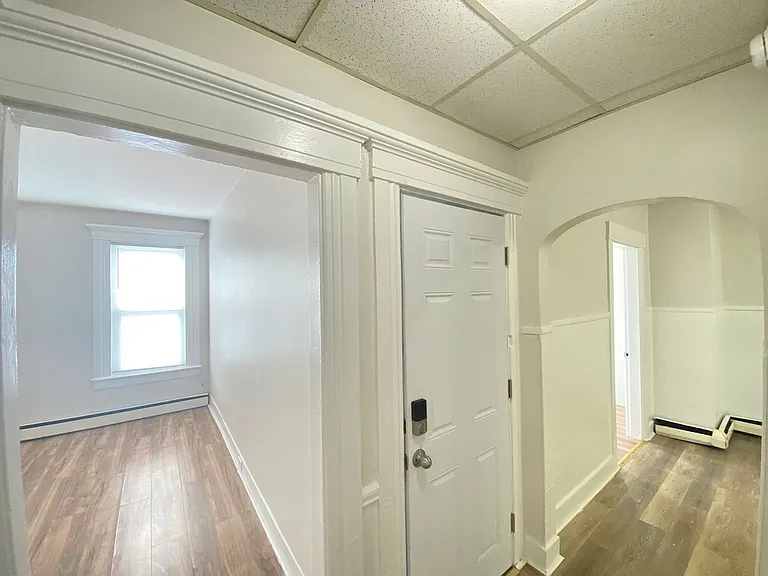 43 Ashland St #2 — Photo 9
