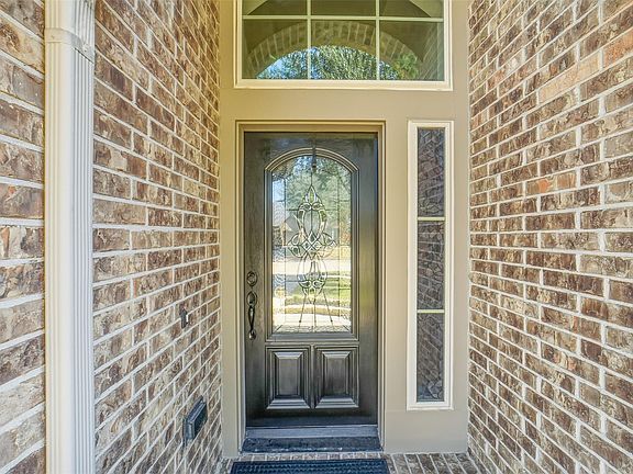 2nd image of 72 Freshwind Ct
