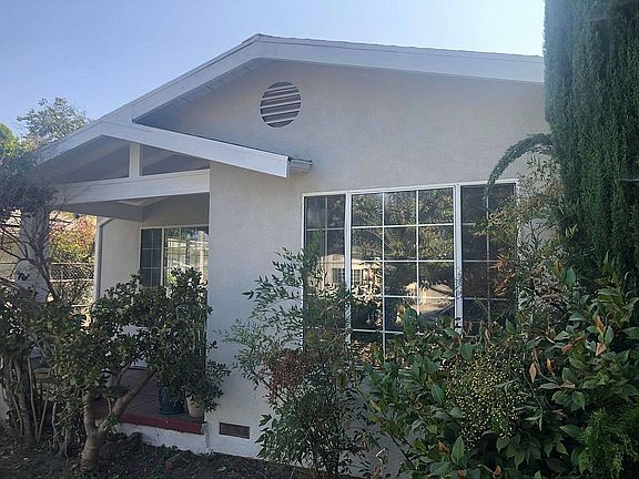 3rd image of 3212 La Clede Ave