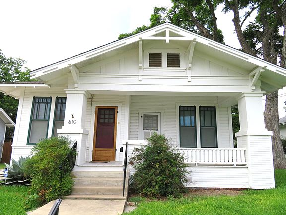 2nd image of 610 E Krezdorn St