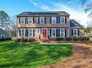 916 Somersby Ln, Matthews, NC 28105