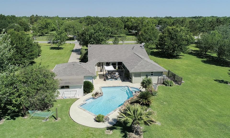 1st image of 1509 Falling Leaf Dr
