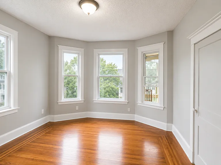 529 Dixwell Ave #3 — Photo 1
