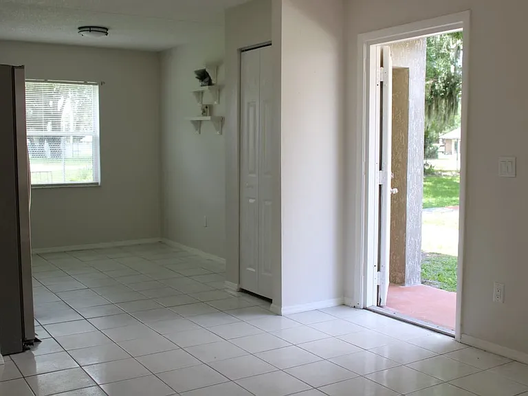 703 Michigan Ct #2 — Photo 5
