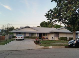 1055 Roosevelt Rd, Redlands, CA 92374