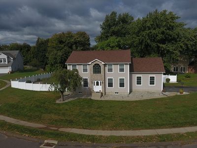 18 Wildflower Ln, Agawam, MA, 01001