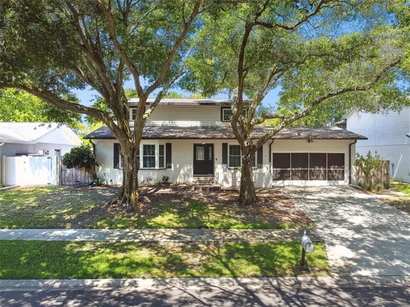 3329 Briarwood Ln, Safety Harbor, FL 34695