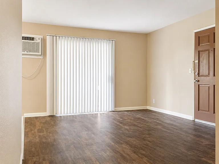 346 Hickory St #3 — Photo 8