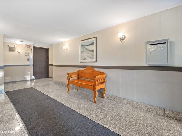 696 Elm Pl #1B-1BA