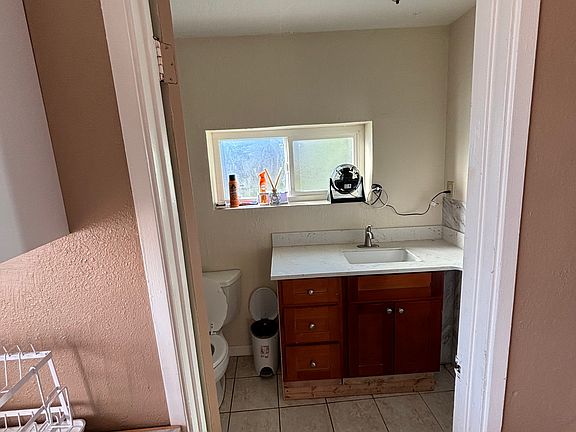 4th image of 14850 Boulevard Ct