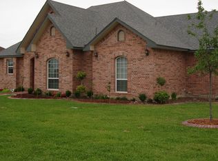 301 Far Hills Dr, Del Rio, TX 78840