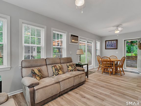 4th image of 4 Grove Road