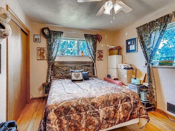 3rd image of 1686 Lee St
