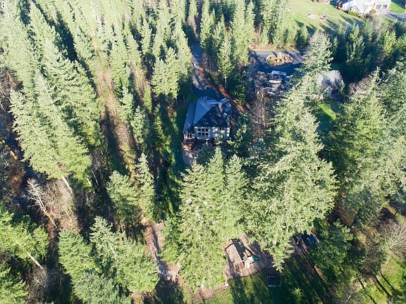 4th image of 22001 NE 233rd St