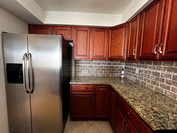 5th image of 3490 N Key Dr APT 514