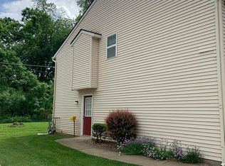 4680 Castlebar St NW, Canton, OH 44708