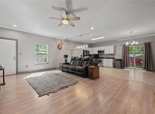 72 S Boxwood St, Hampton, VA 23669