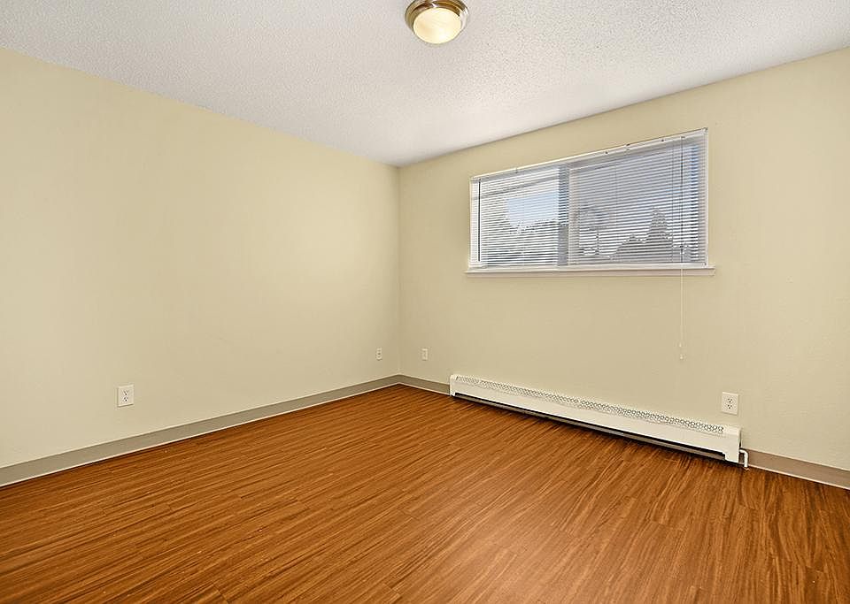 2nd image of 9818 Kenwood Dr SW APT 10