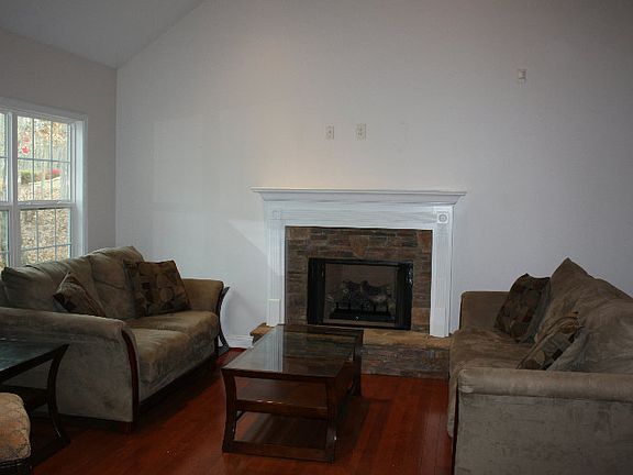 2nd image of 31 Old South Dr