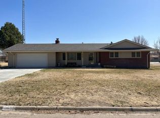 1103 N Sunset Dr, Syracuse, KS 67878