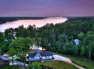 108 Veterans Ln, Mc Cormick, SC 29835