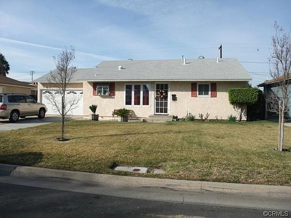 3rd image of 4019 N Frijo Ave