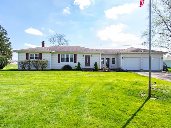 220 Airport Rd NW, Warren, OH 44481