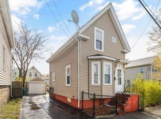 198 Fayette St, Lynn, MA 01902