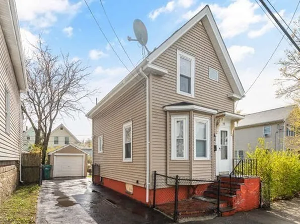 198 Fayette St, Lynn, MA 01902