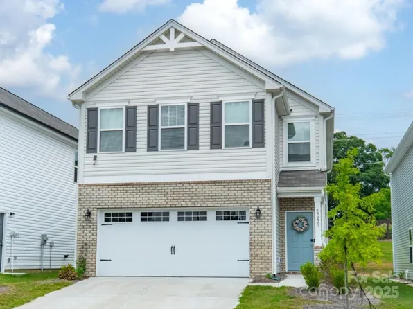15223 Scoter St, Charlotte, NC 28262